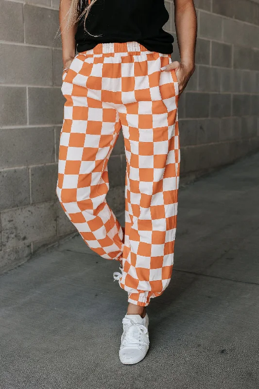 Mesh-flow sports pant -Checkered Joggers - Pumpkin Spice